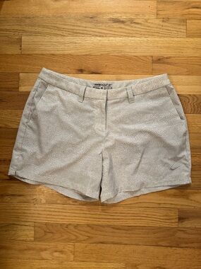 Nike Dri-Fit Women's Golf Shorts 🏌️‍♀️Size 6